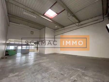 location entrepôt 385 m²