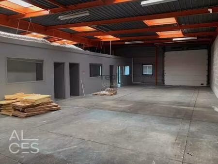 location local d’activités pessac 33600 460m²