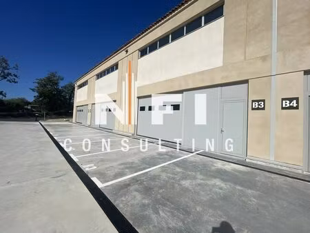 location local d'activités 254 m²