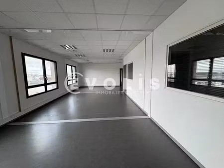 location bureaux 325 m²