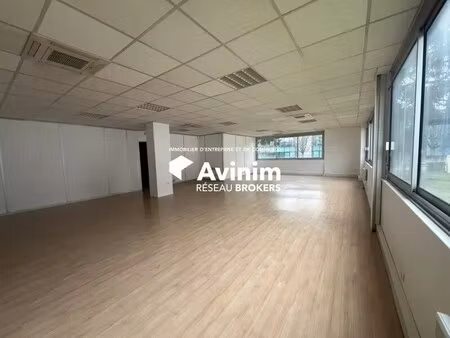 location bureaux 40 m² à 110 m²