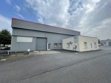 location entrepôt carquefou 44470 546m²