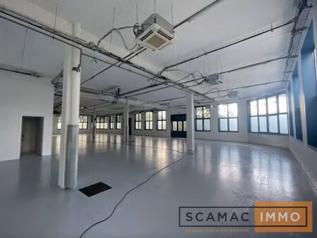 location entrepôt 1 795 m²