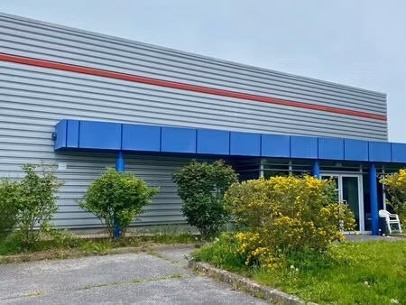 location entrepôt houdan 78550 780m²