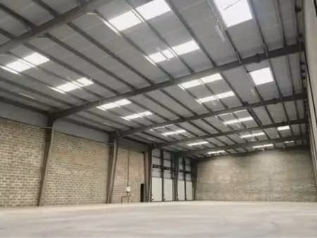 location entrepôt 1 217 m²