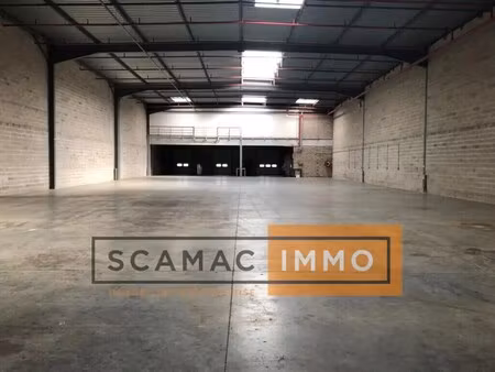 location entrepôt 1 436 m²