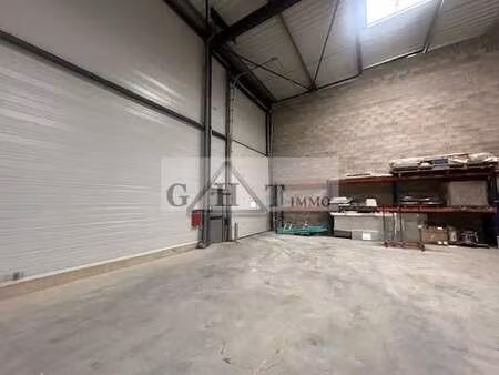 location entrepôt tigery 91250 356m²