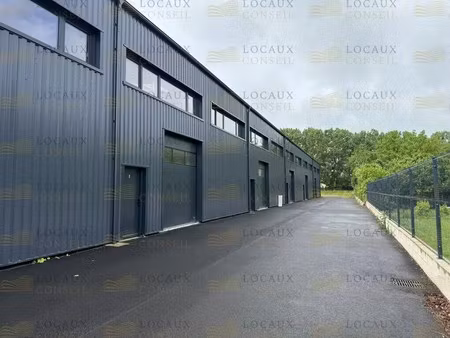 location local d’activités bernes-sur-oise 95340 130m² à 322m²