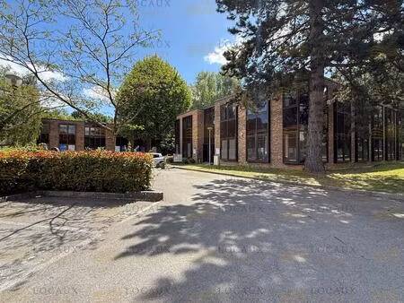 location local d’activités croissy-beaubourg 77183 300m²
