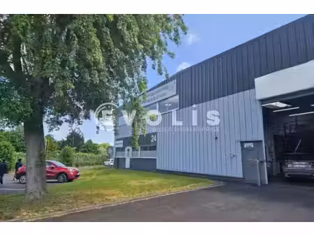 location local d’activités 499m²