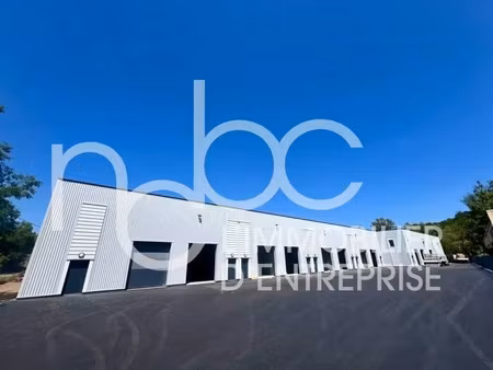 location local d'activités 139 m²