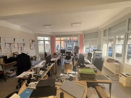 location bureaux 176 m²