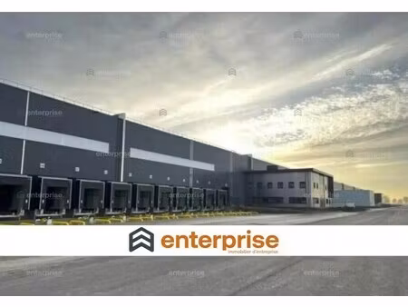 location entrepôt 5 957 m² à 38 165 m²