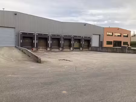 location local d’activités chaponost 69630 4664m²