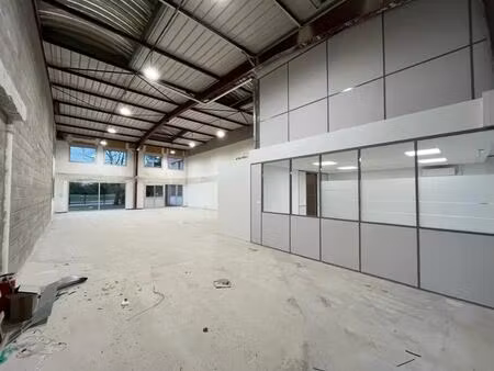 location local d’activités chassieu 69680 205m² à 467m²