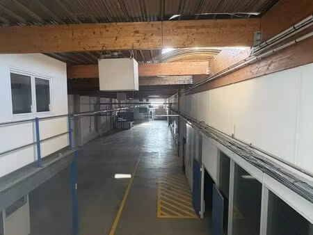 location entrepôt 1 326 m²