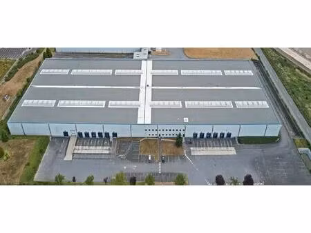 location entrepôt la veuve 51520 23106m²