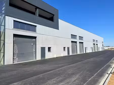 location local d’activités 298m² à 668m²