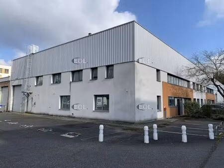 location entrepôt 1 188 m²