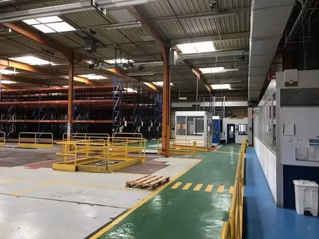 location entrepôt 13 120 m²