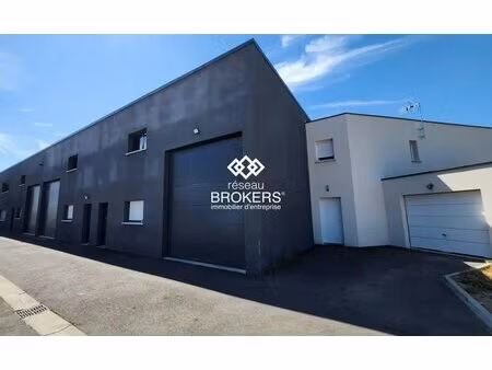 location entrepôt 125 m²