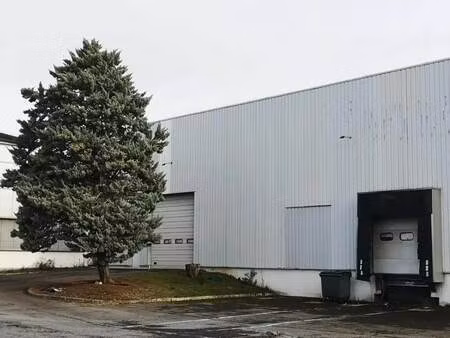 location entrepôt 500 m²