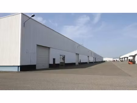 location entrepôt 1 208 m²