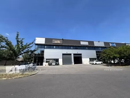location entrepôt 1 010 m²