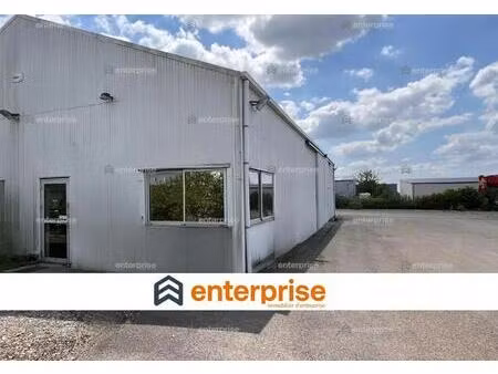 location local d'activités 270 m²