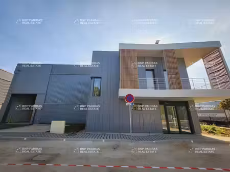 location local d’activités chanteloup-en-brie 77600 1426m²