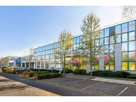 location local d'activités 217 m² à 2 303 m²