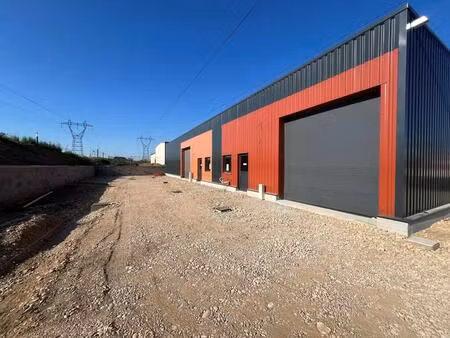 location local d'activités 202 m² à 1 669 m²