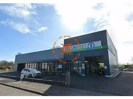 location local d'activités 275 m²