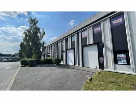 location local d'activités 238 m² à 1 824 m²