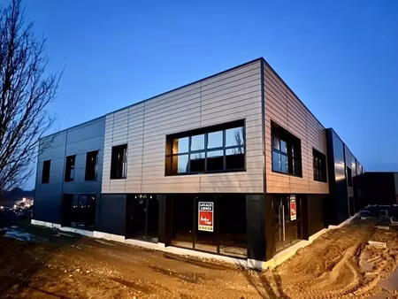 location local d'activités 500 m² à 4 038 m²