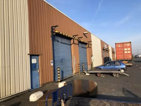 location local d’activités orly 94390 297m² à 903m²