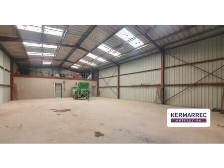 location local d’activités plougoumelen 56400 278m²