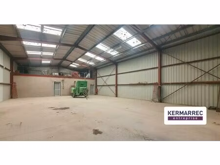 location local d'activités 288 m²