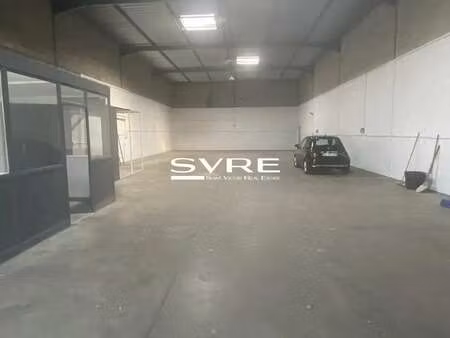 location local d'activités 357 m²