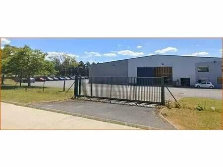 location local d’activités saint memmie 51470 459m²