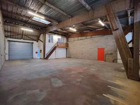 location local d’activités saint pierre les elbeuf 76320 681m²