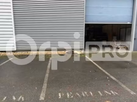 location local d’activités villefranche sur saone 69400 900m²