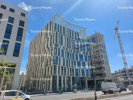 location bureaux 88 m² à 3 572 m²