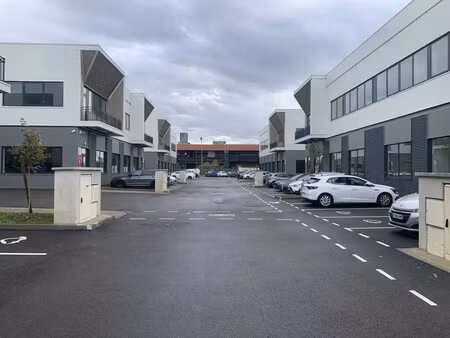 location bureaux 548 m²