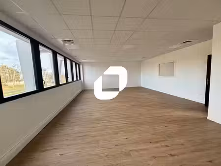location bureaux lisses 91090 158m²