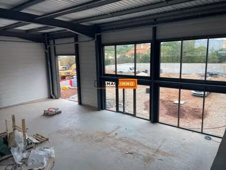 location bureaux 1 920 m²