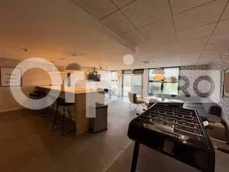 location bureaux 730 m²