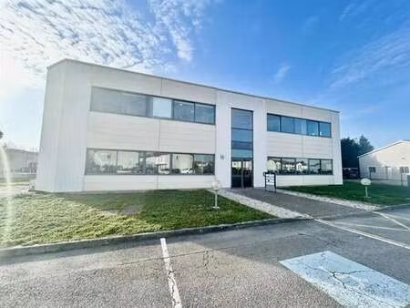 location bureaux 85 m²