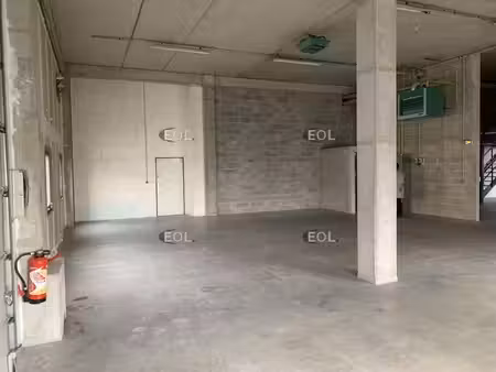location local d’activités villeneuve-la-garenne 92390 432m² à 1516m²
