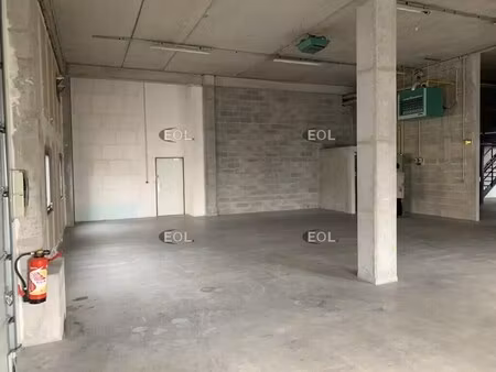 location local d’activités villeneuve-la-garenne 92390 692m² à 1516m²